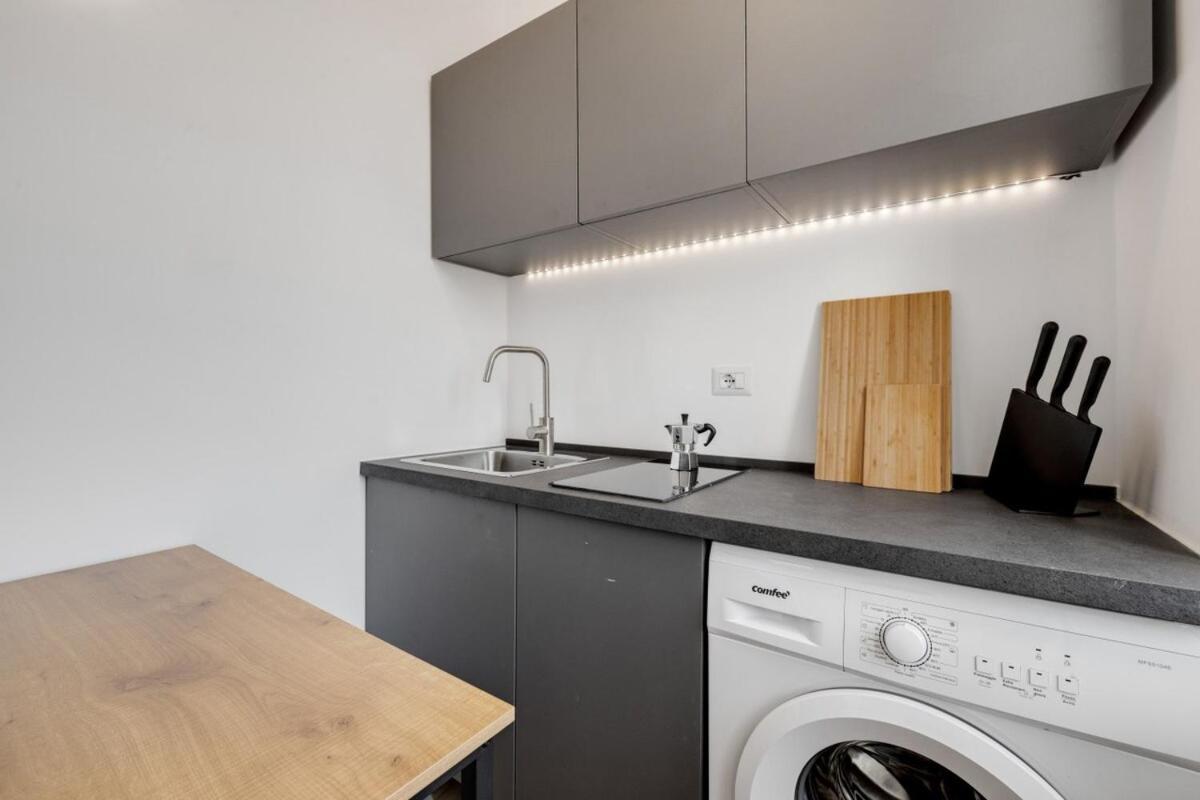Homeby, Cozy Penthouse Apartment Milan Bagian luar foto