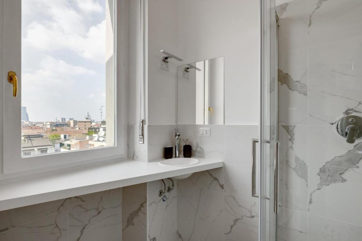 Homeby, Cozy Penthouse Apartment Milan Bagian luar foto